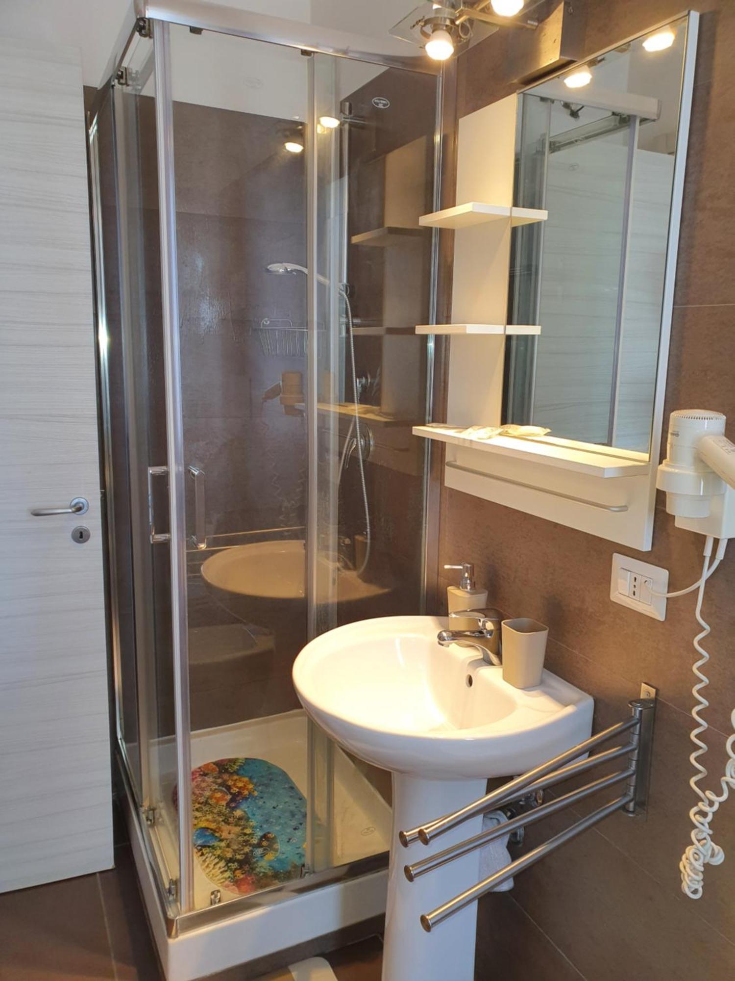 4Rooms Guest House Free Wi-Fi Салерно Экстерьер фото